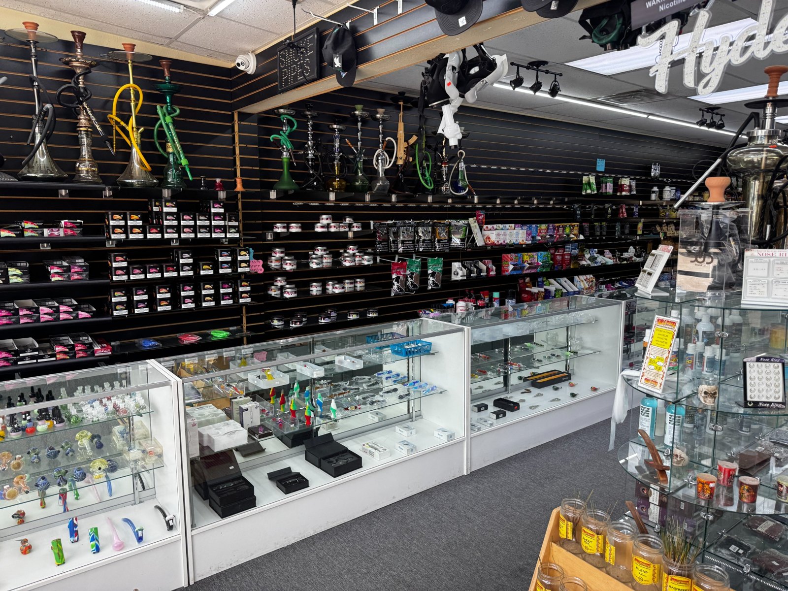 Mods, pods & parts at 4D Smoke & Vape Arlington