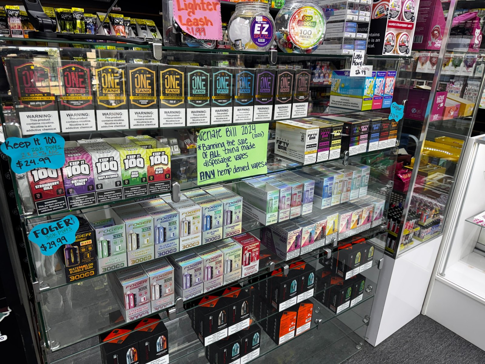 Vapes & disposables at 4D Smoke & Vape Arlington